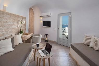 Athina Luxury Suites
