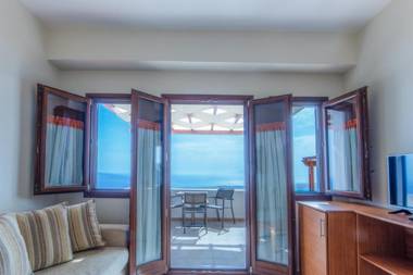 Amerisa Suites & Villa