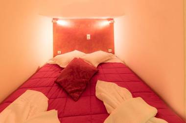 Amerisa Suites & Villa