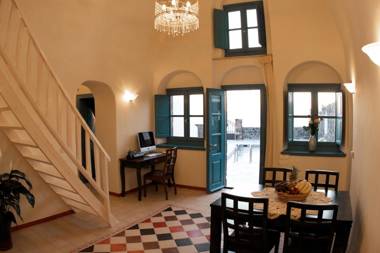 Vallas Apartments & Villas