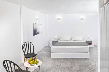 Lava Suites & Lounge