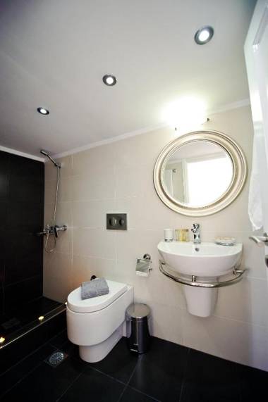 Archontiko Suites Santorini