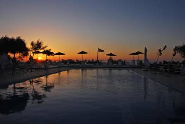 Santorini Camping/Rooms