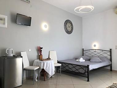 Lefteris Traditional Rooms