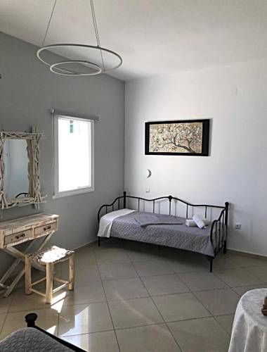 Lefteris Traditional Rooms