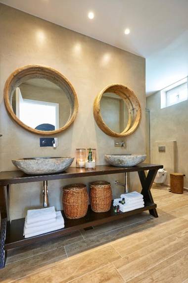 Amor Hideaway Villas