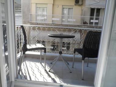 Laura Deluxe Apartment