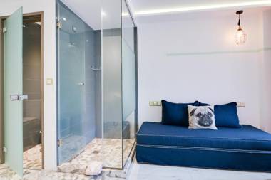 Blue Bottle Boutique Hotel