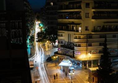 Houseloft White Tower Collection