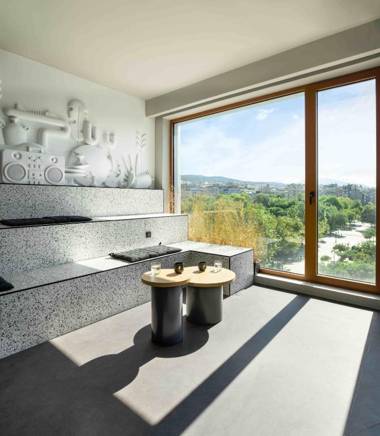 Zeus is Loose Hostel