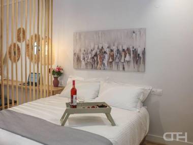 Luxury 80m2 Apartment With Balkony Downtown