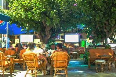 Stefania Studios by Estia