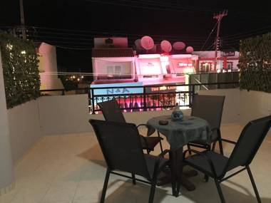 Heaven Studios & Apartments