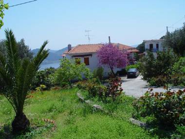 Chrissomallis Apartments