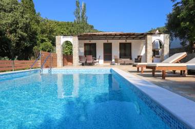 Skiathos Island Villas