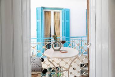 Casa Blue Old Port Philian Collection