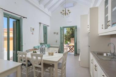 Blue Wave Astradeni House