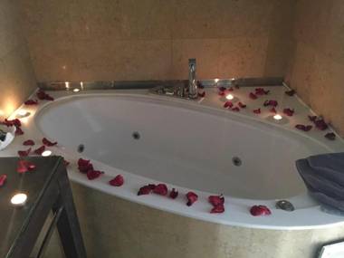 Civitas Suites Hotel