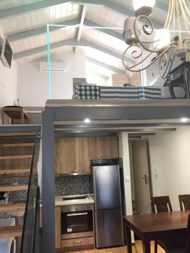 Porto Enetiko Suites