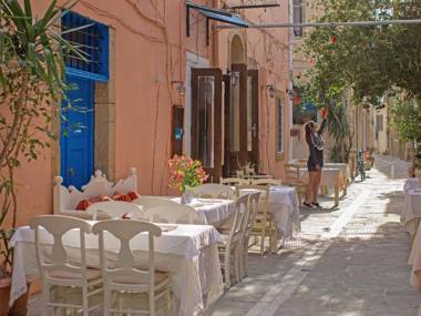 Ilias House