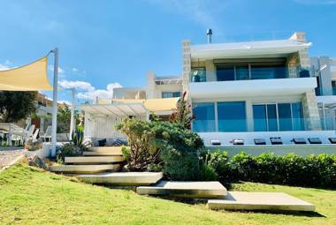 Made of Blue luxury suites collection