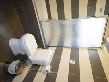 Holiday house for 10 persons with swimming pool