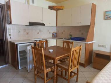 Aris-Marie Apartments