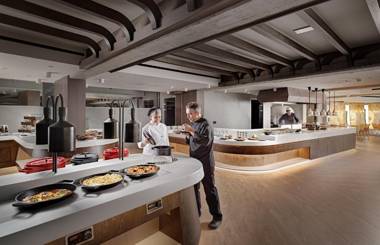 Nautilux Rethymno by Mage Hotels