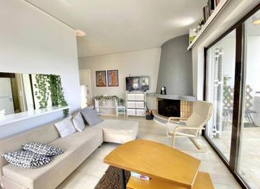 Nice Seafront Flat - Beach Port Athens Airport