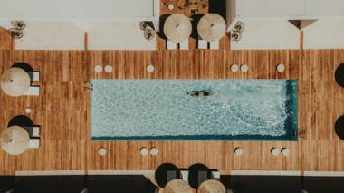 HOOGA Feel The Cosiness & Mysa Restaurant  Preveza