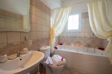 Luxury Villa Vanato & Pool