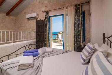 Astarte Villas - Beach Villa Nout