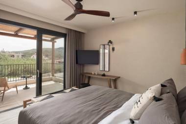 KYMANI Boutique Hotel & Suites