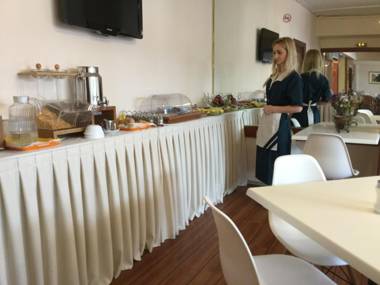 Anemoni Piraeus Hotel