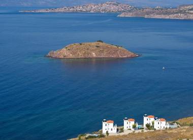 Eleia Seafront Villas