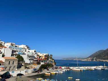 Sea View Studios Bali Harbour Beach