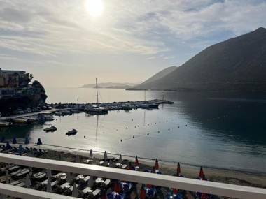 Sea View Studios Bali Harbour Beach