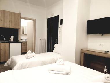 Eantos Studios and Suites