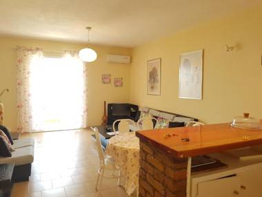 Glyfada Maisonette 62