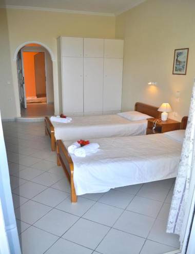 Studio Apartment Papadatos - Pelekas Beach Corfu