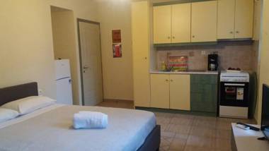 CENTRAL Studio - Fully equiped. Ideal for couples