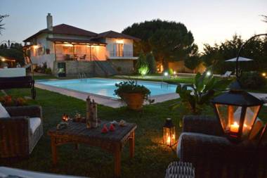 Villa John Dimeon With Private Pool