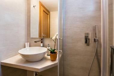 Panos Luxury Studios