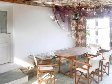 3 bedrooms villa with sea view shared pool and wifi at Paros 1 km away from the beach