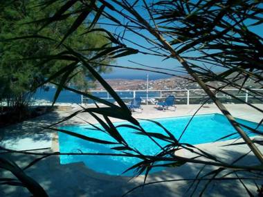 Semi-detached house on the heights of Parikia - Exceptional view of the Cyclades