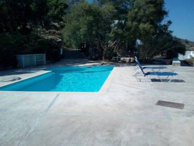 Semi-detached house on the heights of Parikia - Exceptional view of the Cyclades