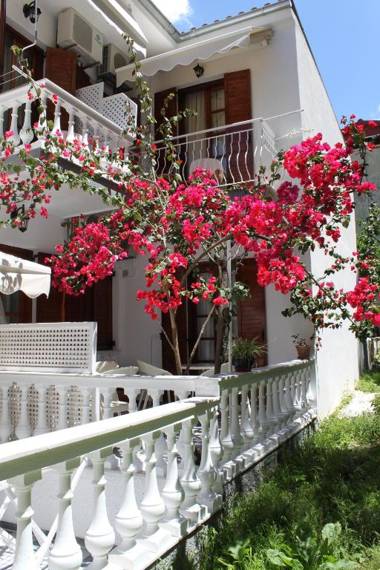 AKANTHUS STUDIOS - Ex Vergos Pavlos