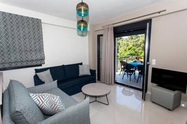 Moonline Maisonettes & Apartments