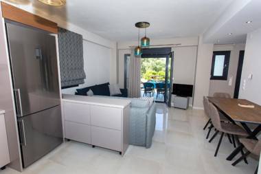 Moonline Maisonettes & Apartments