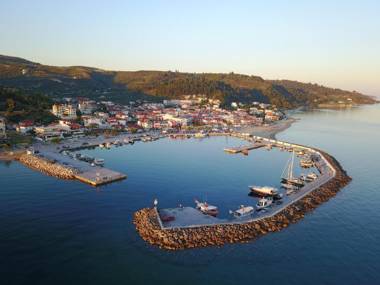 Mina-Maria Apartments